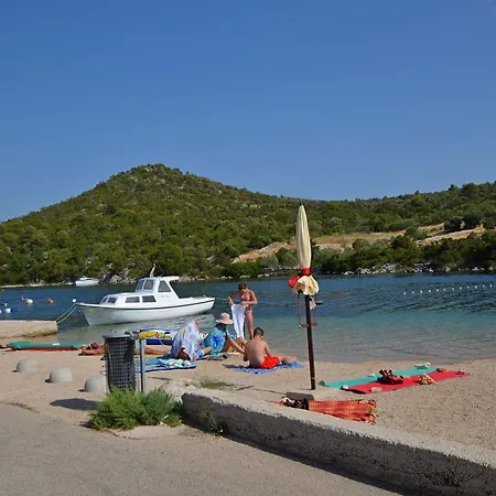 Brnabic * Rogoznica (Sibenik-Knin)